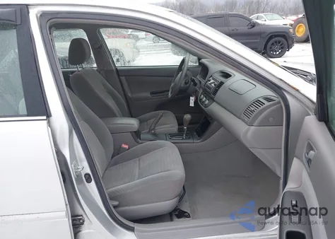 2005 Toyota Camry Le from USA, damaged, VIN 4T1BE32K85U536815